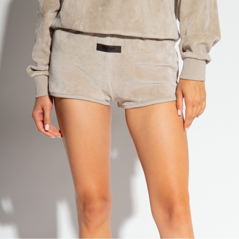 Fear of God Essentials Women's Velour Beach Short Oak Tan, Large - Picture 6 of 6